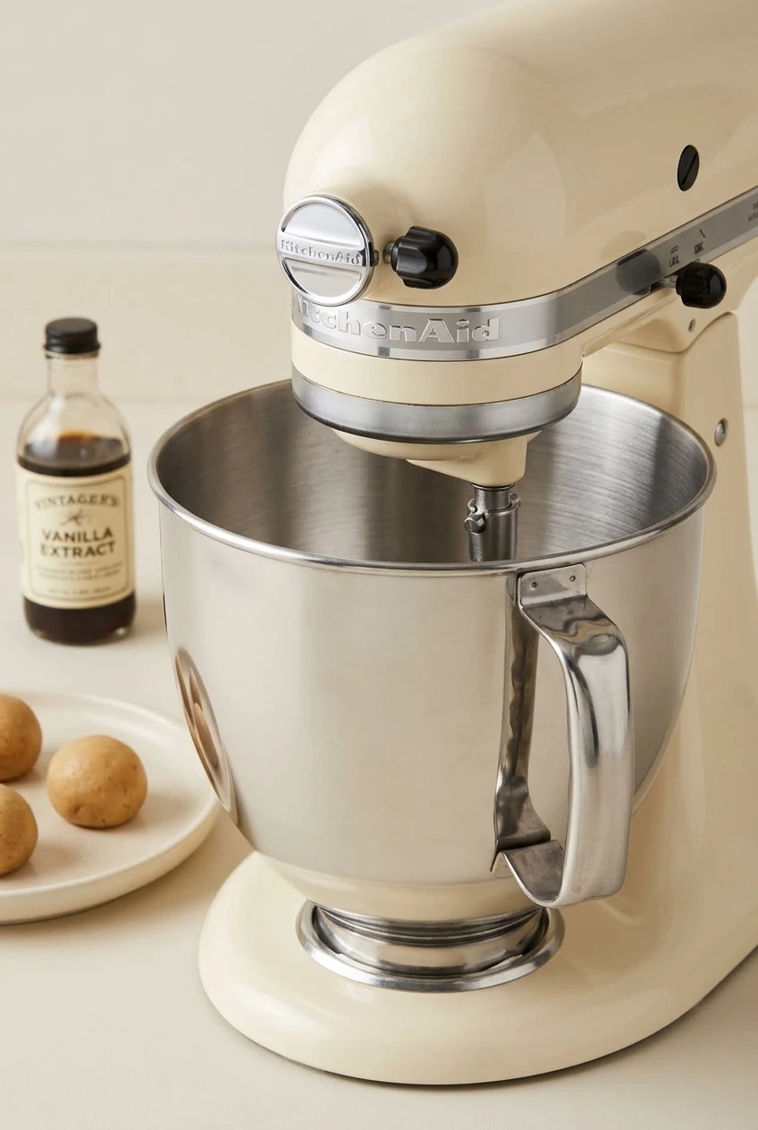 KITCHENAID Artisan 5KSM125EAC Küchenmaschine, Creme, 4,8 l