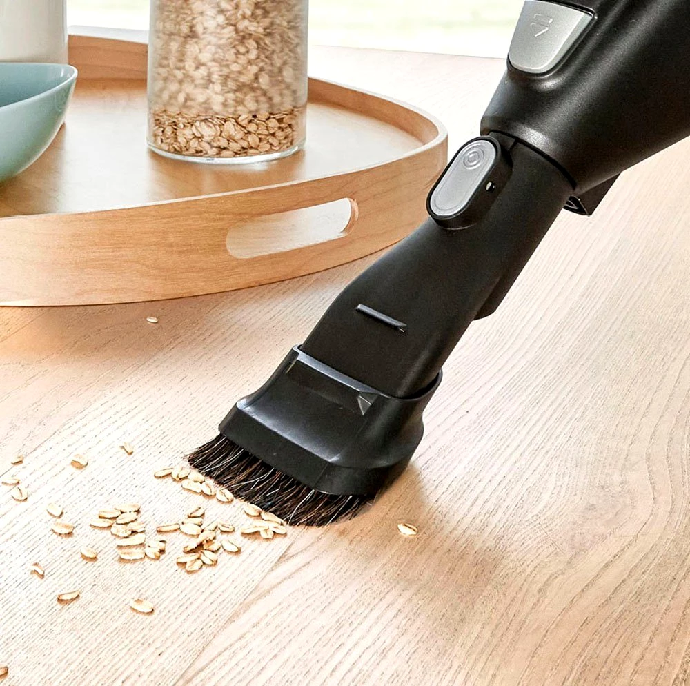BOSCH Akku-Stielstaubsauger Unlimited 6 BKS6111P, Hygiene-Filter, 10 Jahre Motorgarantie, leicht